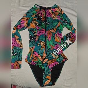 Hurley swimsuit S